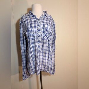 Abercrombie & Fitch Men's Blue and White Plaid Shirt